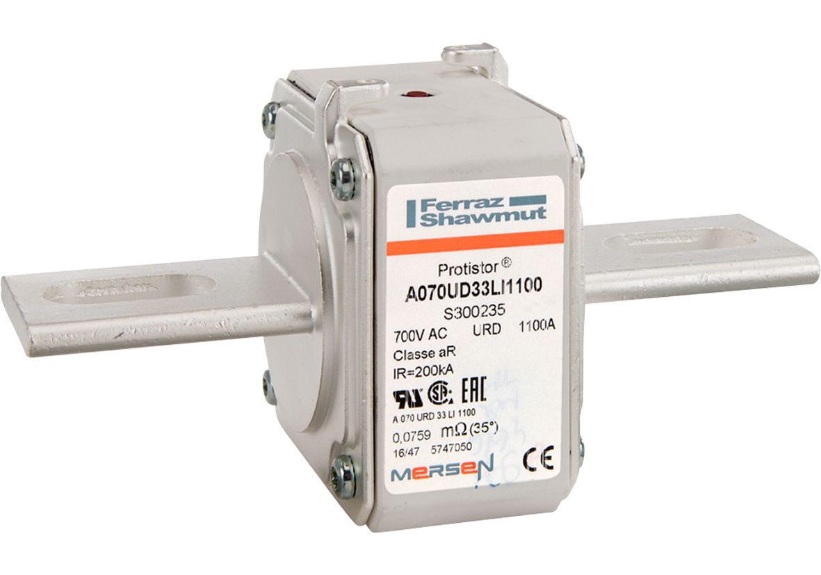 S300235 - PROTISTOR® SB aR, long US slotted blade, LI, sz.33, 690VAC IEC-700VAC UL, 1100A